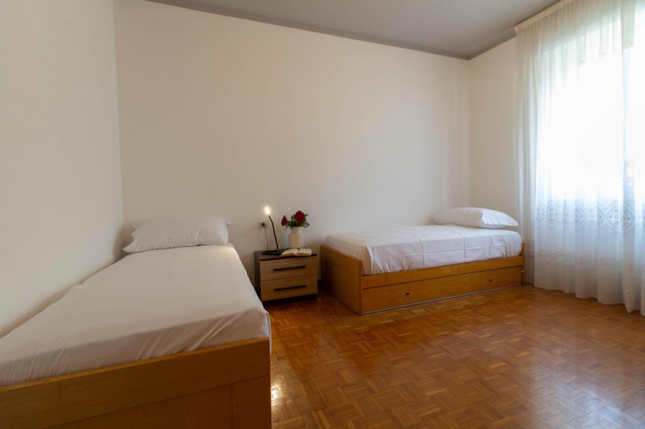 מנדלו דל לאריו Mamma Ciccia Holiday Home - Casa Imperia מראה חיצוני תמונה