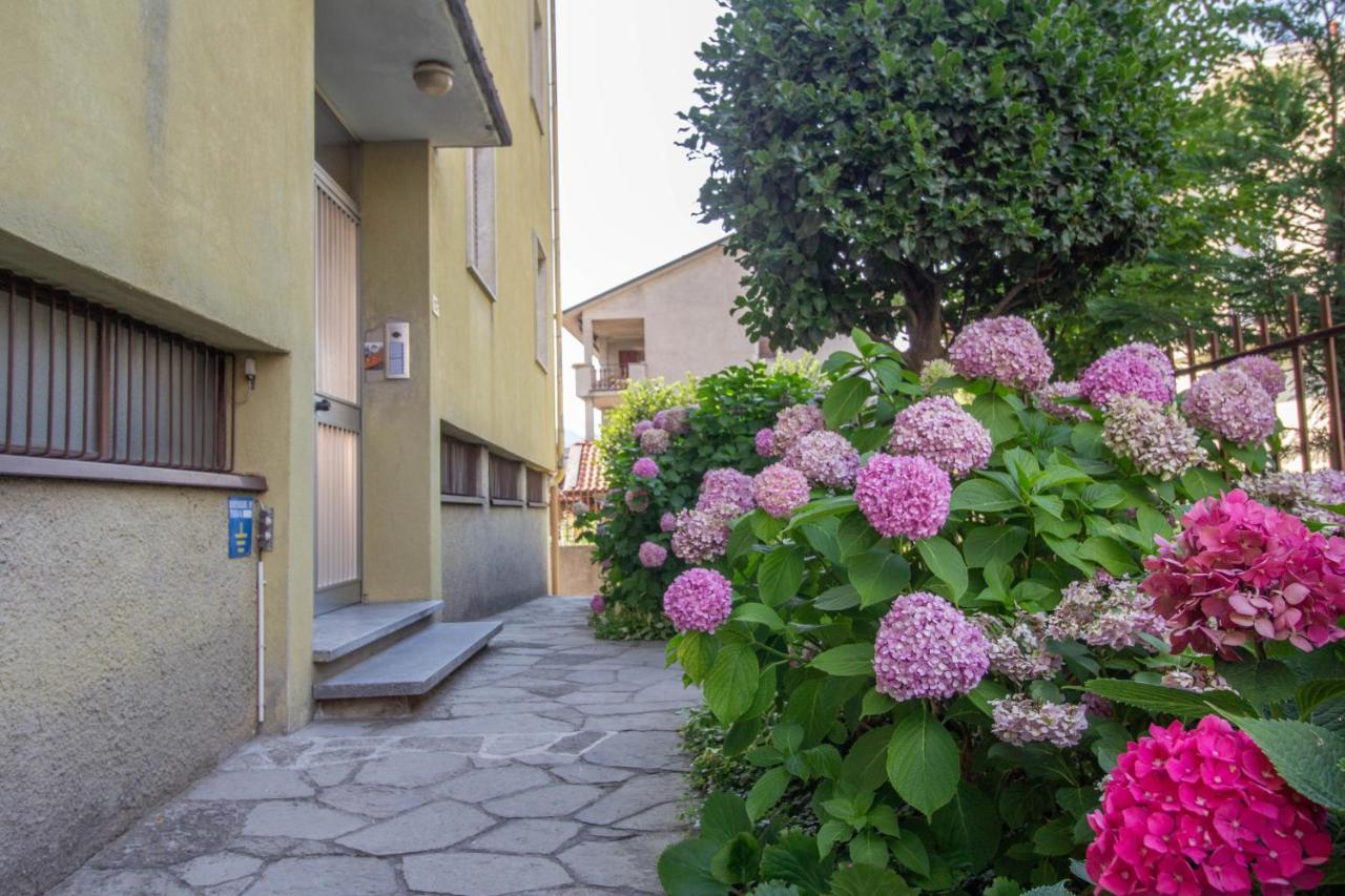 מנדלו דל לאריו Mamma Ciccia Holiday Home - Casa Imperia מראה חיצוני תמונה