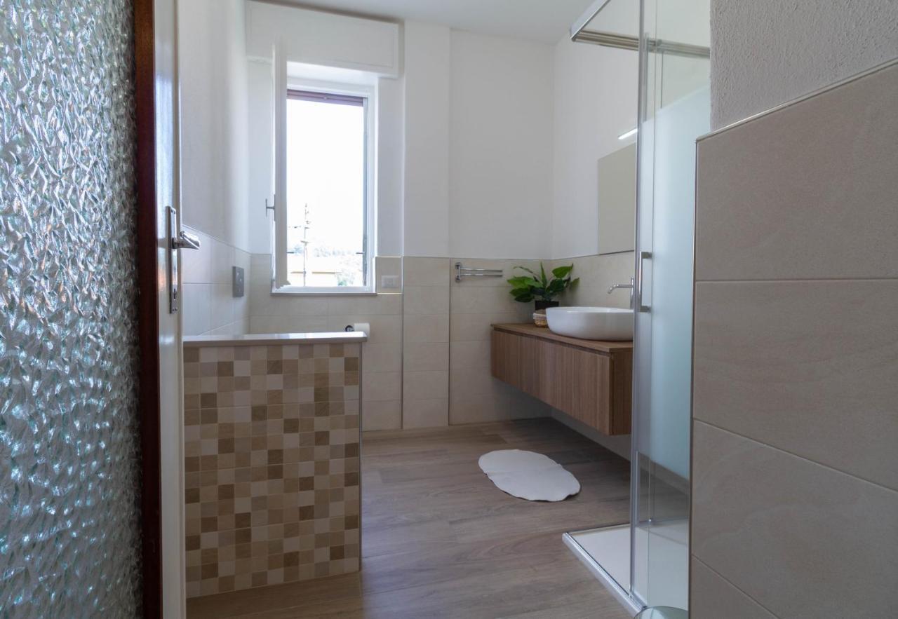 מנדלו דל לאריו Mamma Ciccia Holiday Home - Casa Imperia מראה חיצוני תמונה