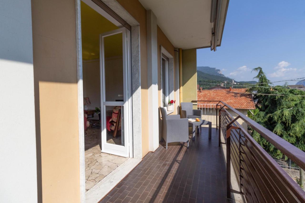 מנדלו דל לאריו Mamma Ciccia Holiday Home - Casa Imperia מראה חיצוני תמונה
